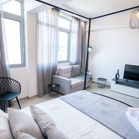 Aristophanes Luxury Flat Psyrri Square Atenas Exterior foto