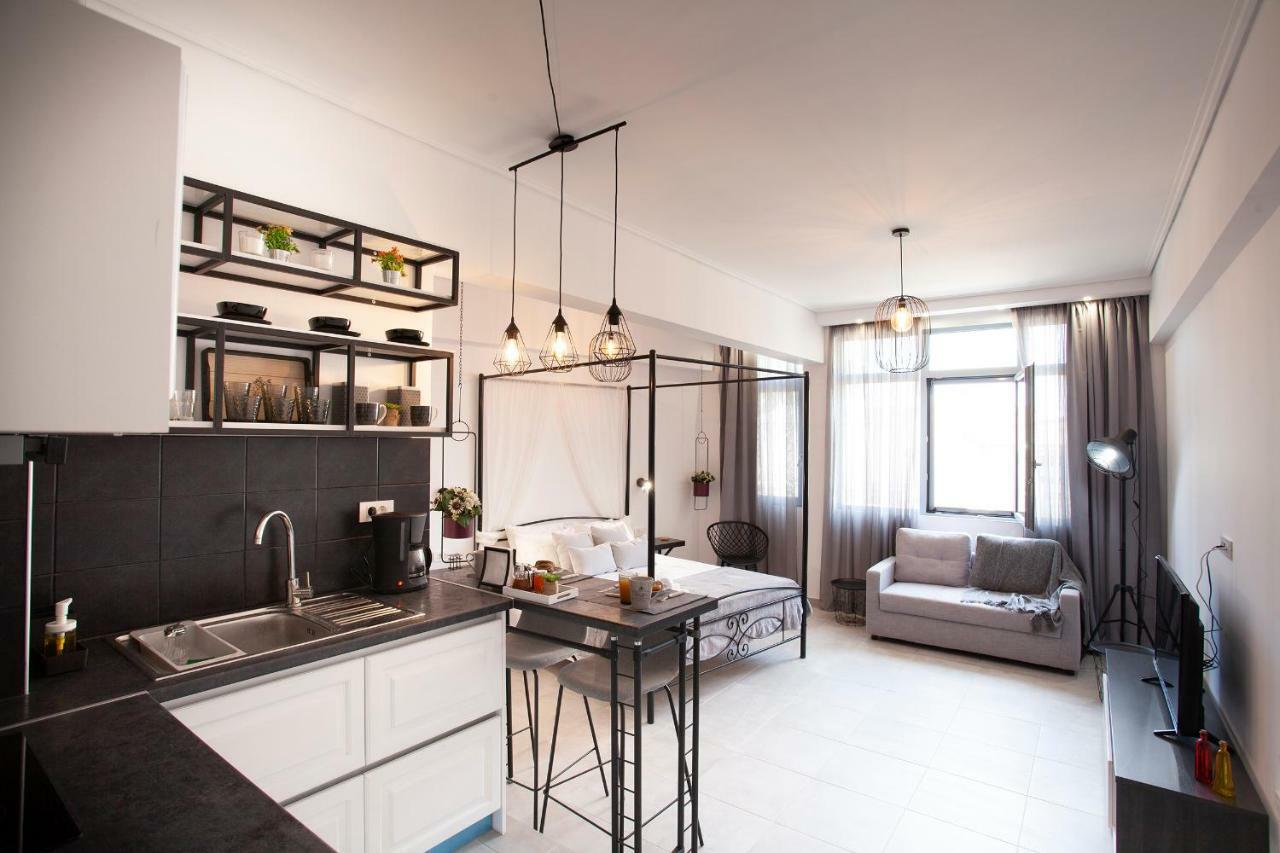 Aristophanes Luxury Flat Psyrri Square Atenas Exterior foto